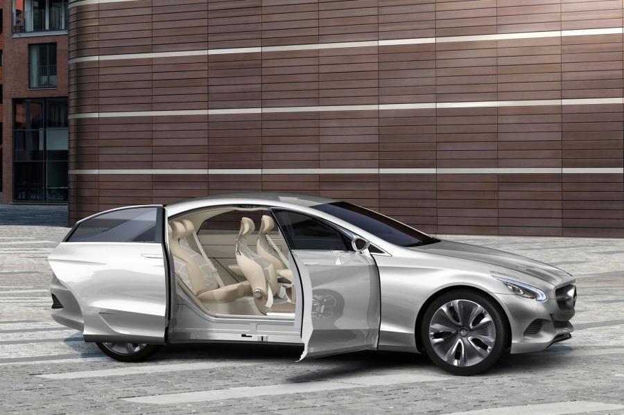  Mercedes-Benz BLS-Class Concept 2014 года  (фото 3 из 5)